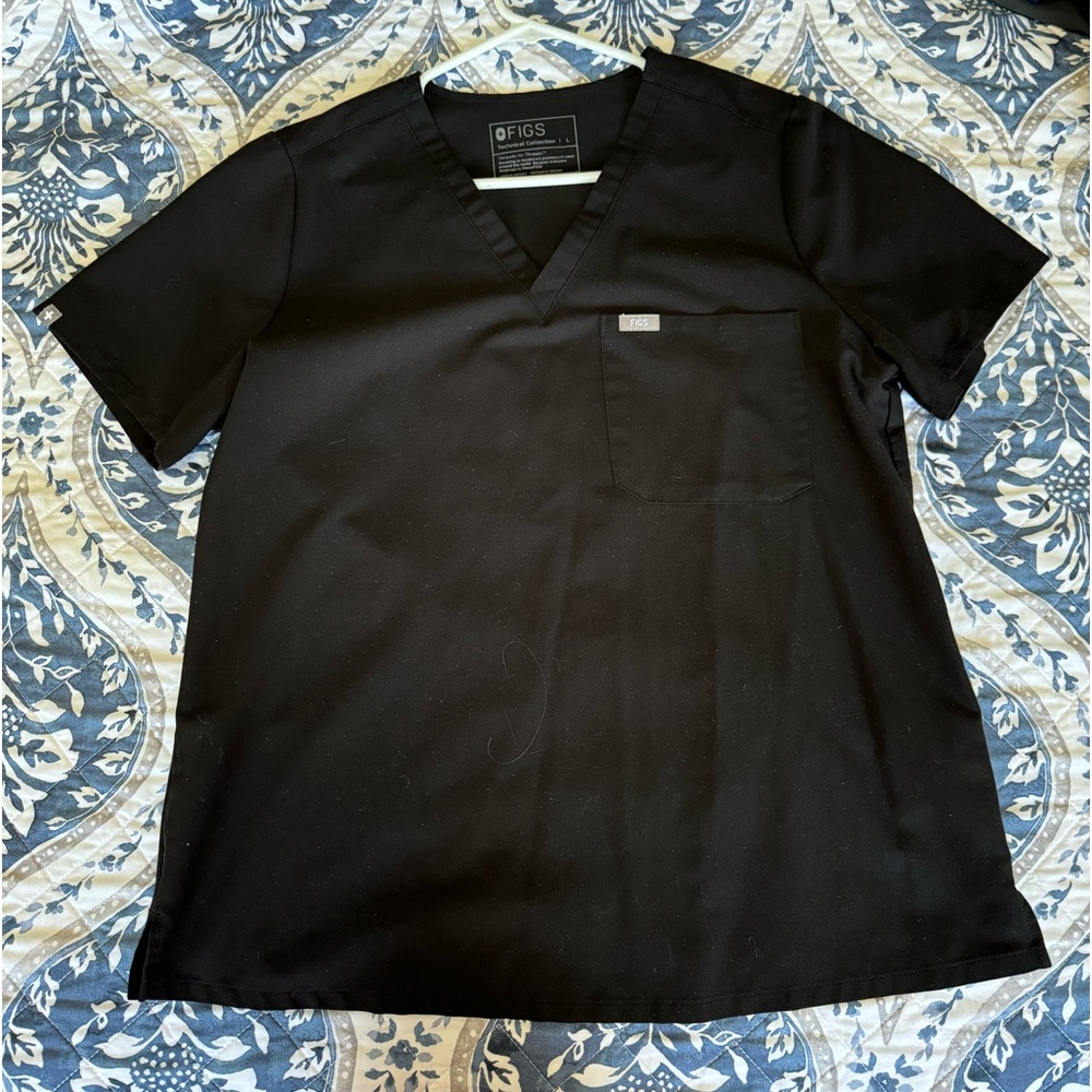 Figs Catarina top in black, size large